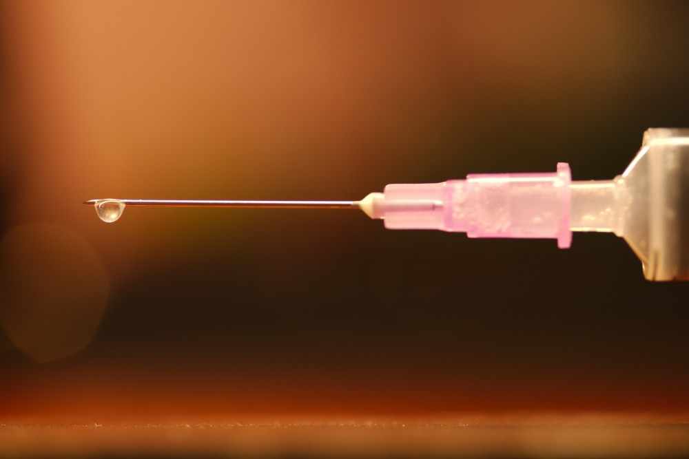 Aiguille pour ponction et injection