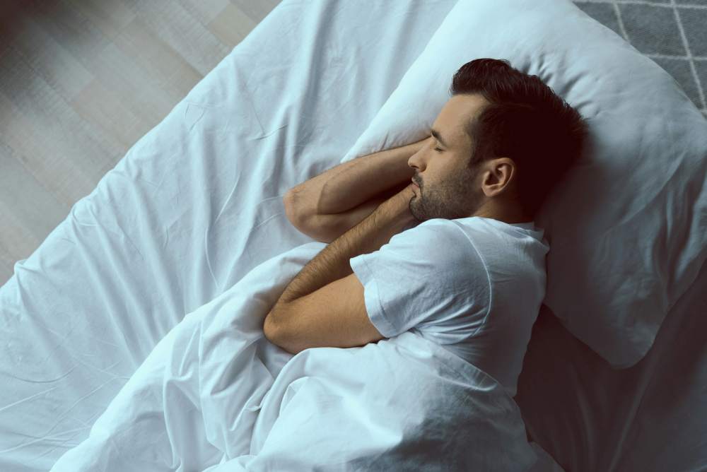 Homme sous hormone du sommeil