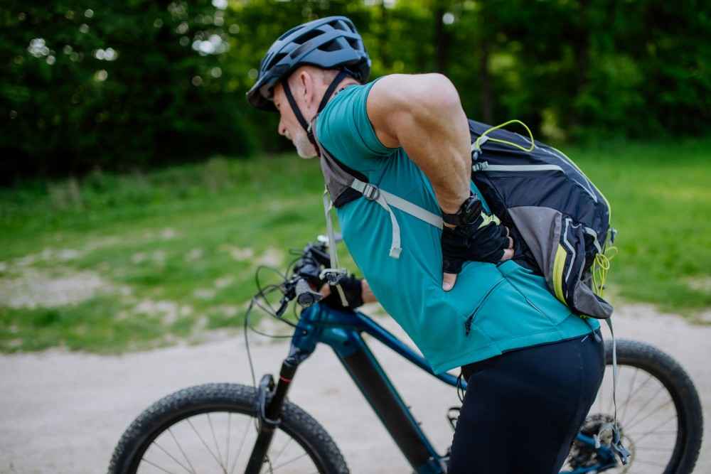 Homme ayant le dos bloqué comment faire après le vélo