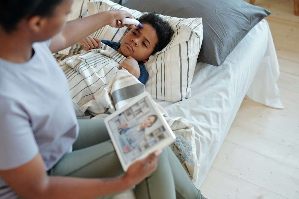 Maladie de Still enfant ayant de la fièvre